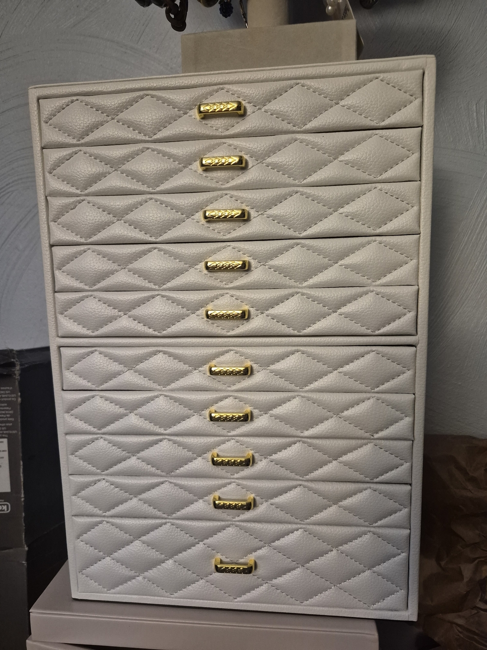 Extra Large Jewelry Box Organizer with 10 Drawers Premium Faux Leather Storage - Picture 4 of 7